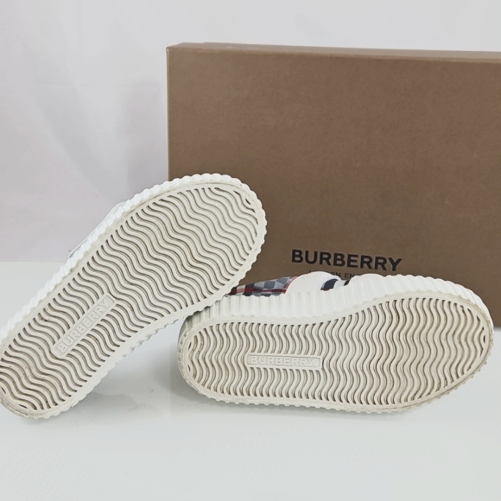 Burberry's Unisex Checkerboard Velcro Strap Trainers Sneakers Size 30 - Picture 11 of 12